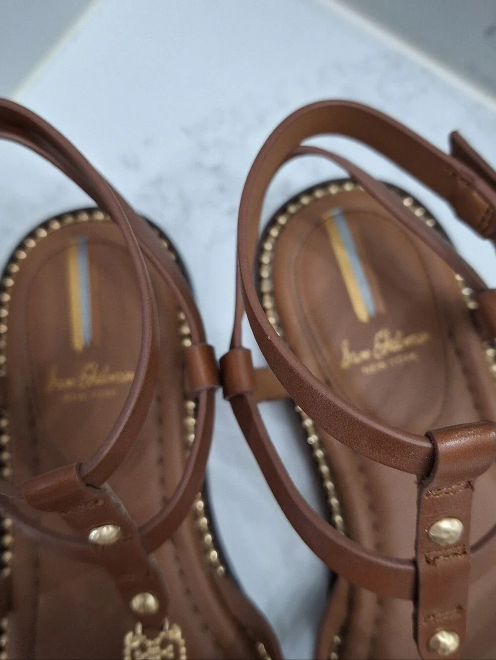 Sam Edelman Talya Gladiator Sandals Rich Cognac Gold Medallion Size 8M - Picture 4 of 9